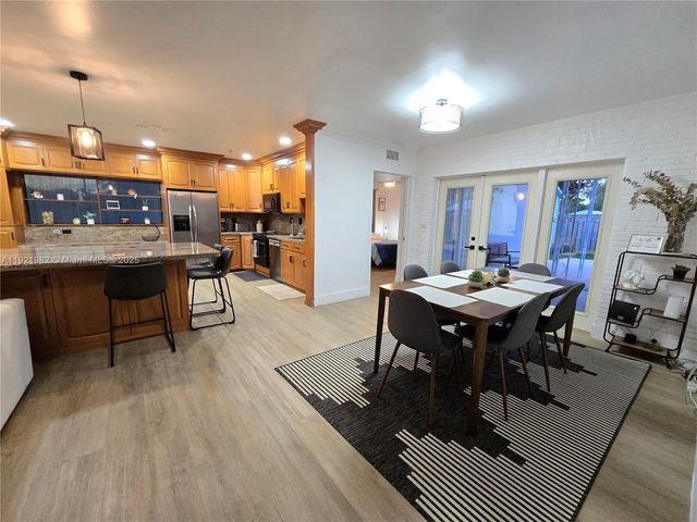 6571 Park St, Hollywood, FL 33024