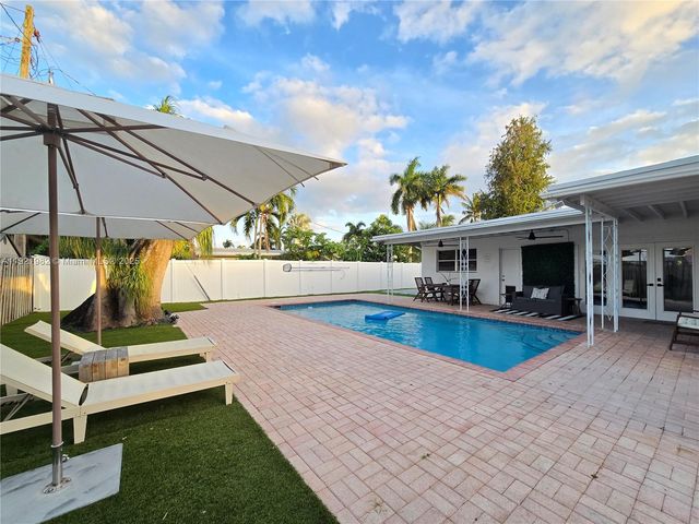 6571 Park St, Hollywood, FL 33024