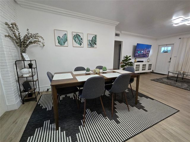 6571 Park St, Hollywood, FL 33024