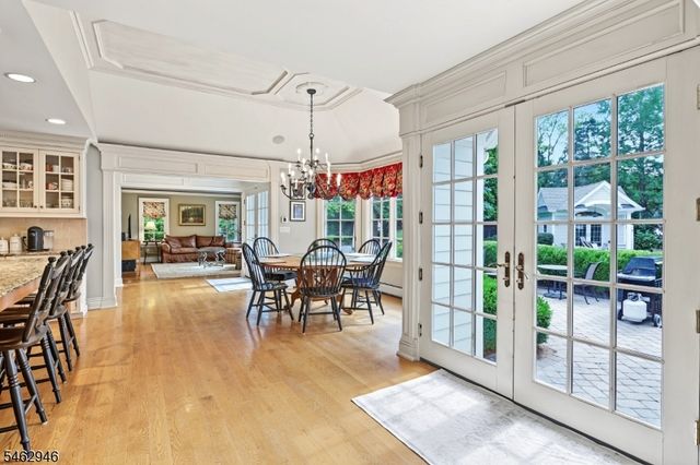 359 Lakeview Dr, Wyckoff Twp., NJ 07481