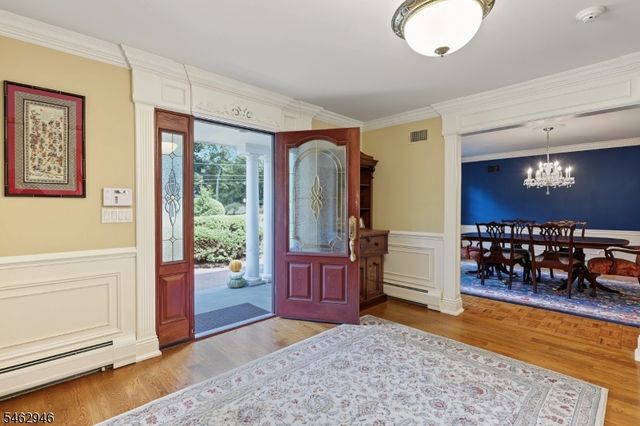359 Lakeview Dr, Wyckoff Twp., NJ 07481