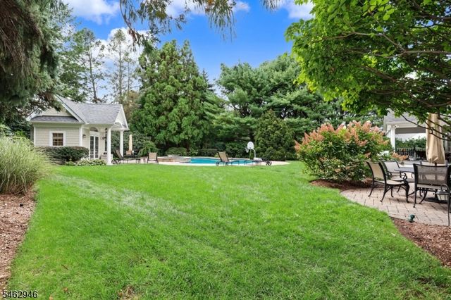 359 Lakeview Dr, Wyckoff Twp., NJ 07481