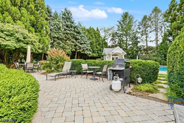 359 Lakeview Dr, Wyckoff Twp., NJ 07481