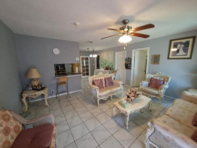 4513 NW 49th Street, Tamarac, FL 33319