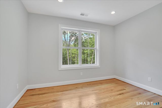 147 Hackmatack Street, Manchester, CT 06040