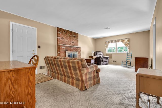 16 Friar Court, Toms River, NJ 08753