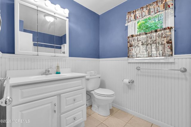 16 Friar Court, Toms River, NJ 08753