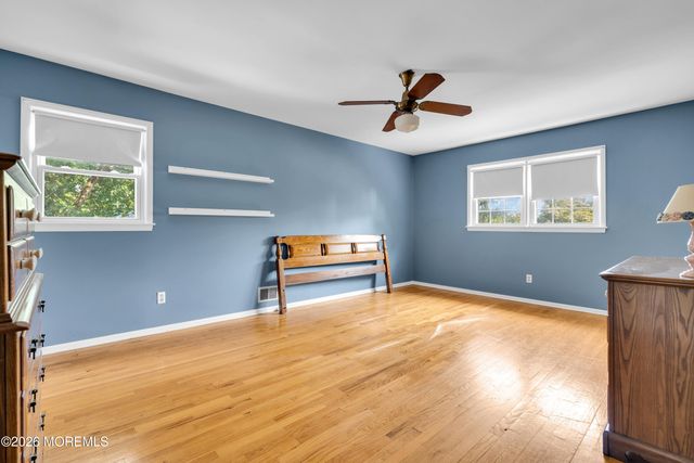 16 Friar Court, Toms River, NJ 08753