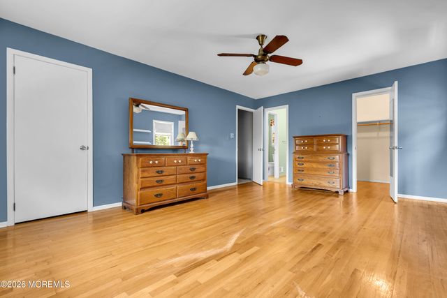 16 Friar Court, Toms River, NJ 08753
