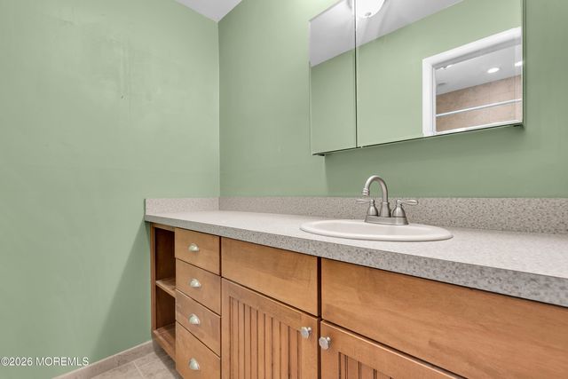 16 Friar Court, Toms River, NJ 08753