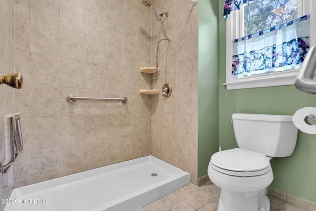 16 Friar Court, Toms River, NJ 08753