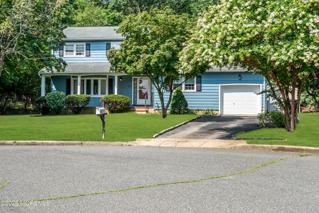 16 Friar Court, Toms River, NJ 08753