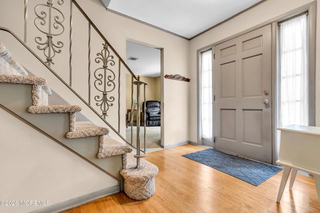 16 Friar Court, Toms River, NJ 08753