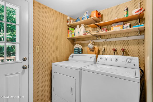 16 Friar Court, Toms River, NJ 08753