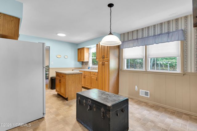 16 Friar Court, Toms River, NJ 08753