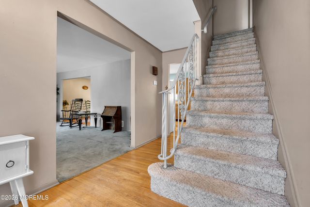 16 Friar Court, Toms River, NJ 08753