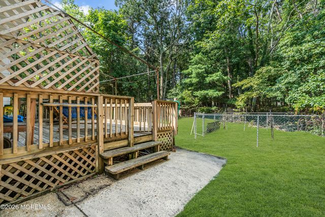 16 Friar Court, Toms River, NJ 08753