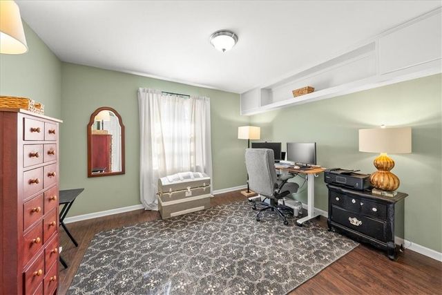 9229 Farley Lane, Overland Park, KS 66212