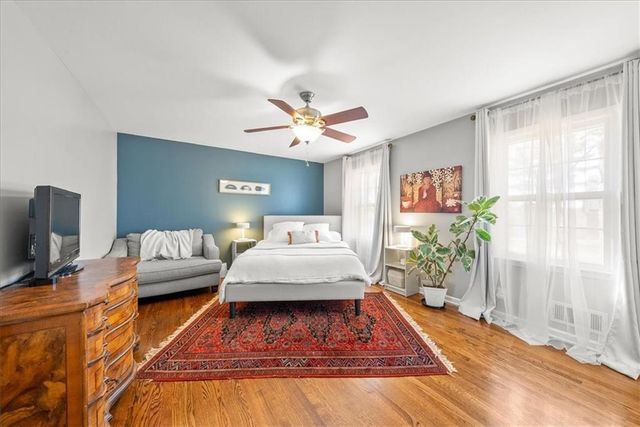 9229 Farley Lane, Overland Park, KS 66212