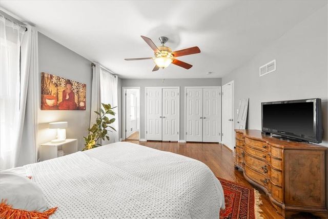 9229 Farley Lane, Overland Park, KS 66212