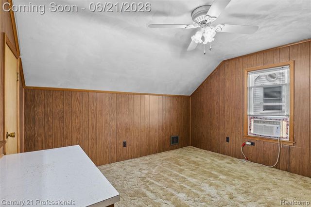 115 Gargantua Avenue, Clawson, MI 48017