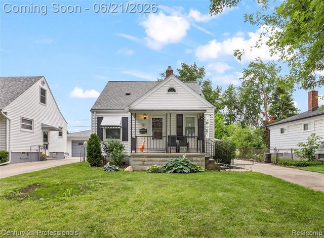115 Gargantua Avenue, Clawson, MI 48017
