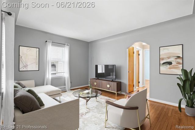 115 Gargantua Avenue, Clawson, MI 48017