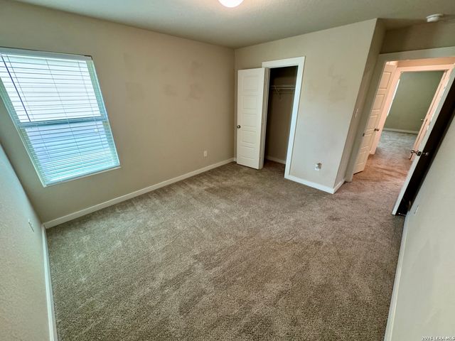 5539 PEARL VLY, San Antonio, TX 78242