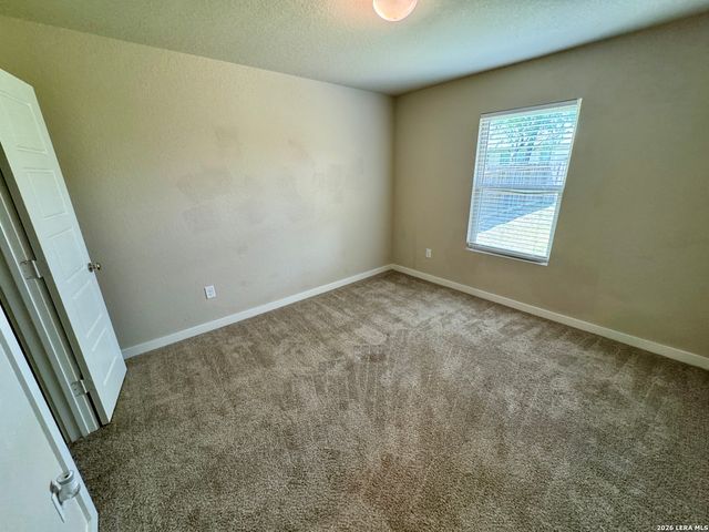 5539 PEARL VLY, San Antonio, TX 78242