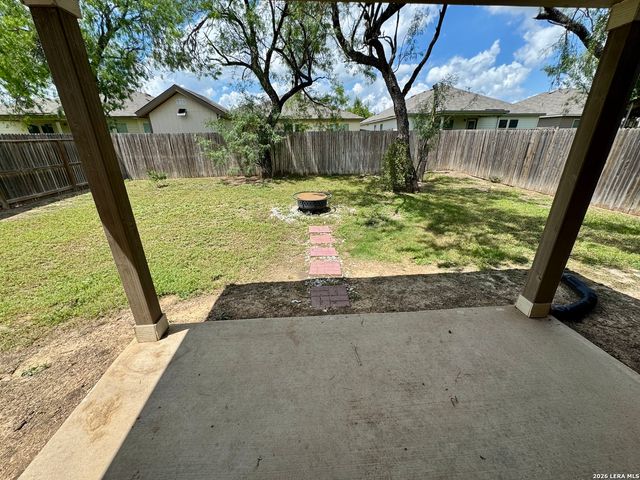 5539 PEARL VLY, San Antonio, TX 78242