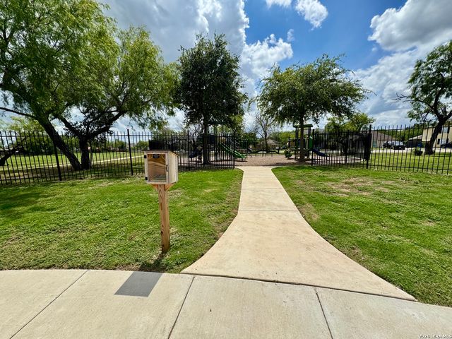 5539 PEARL VLY, San Antonio, TX 78242