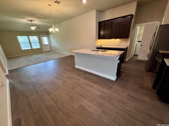 5539 PEARL VLY, San Antonio, TX 78242