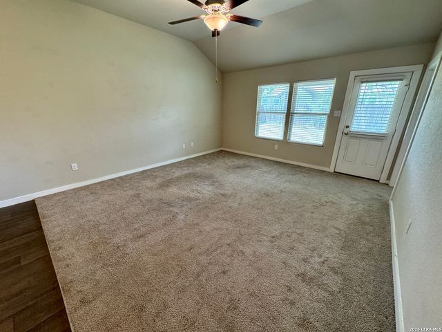 5539 PEARL VLY, San Antonio, TX 78242
