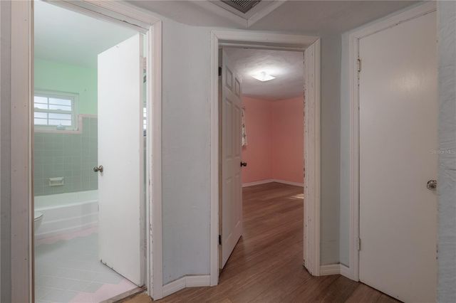 1517 E EMMA STREET, Tampa, FL 33610