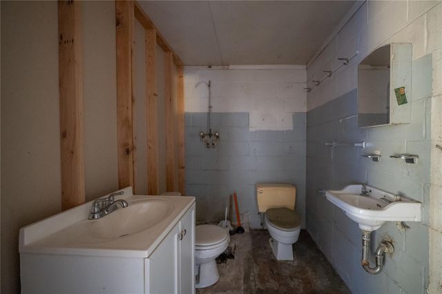 1517 E EMMA STREET, Tampa, FL 33610