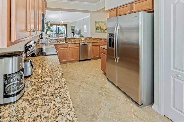 9735 Acqua CT 621, Naples, FL 34113