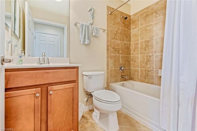 9735 Acqua CT 621, Naples, FL 34113