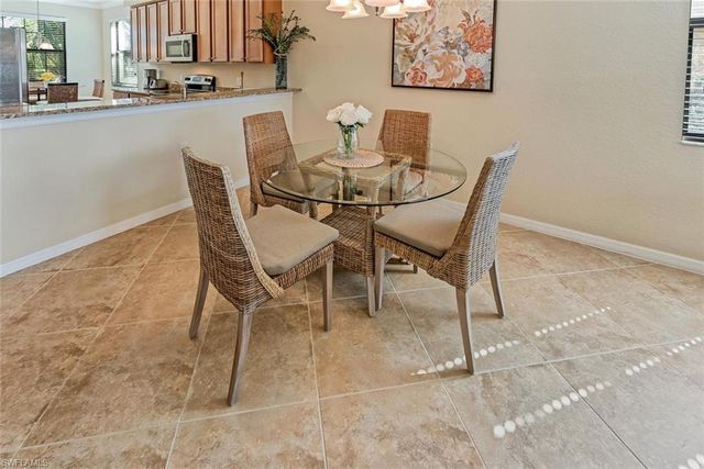 9735 Acqua CT 621, Naples, FL 34113