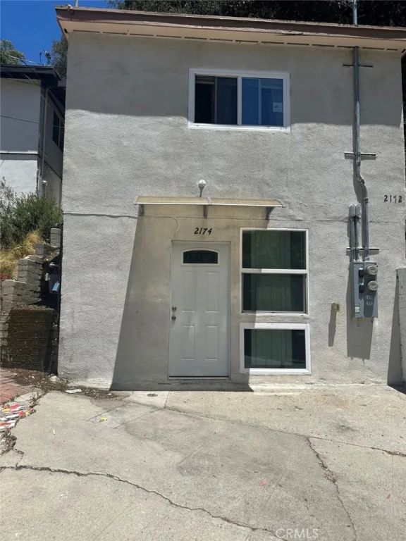 2174 N Beverly Glen, Los Angeles, CA 90077