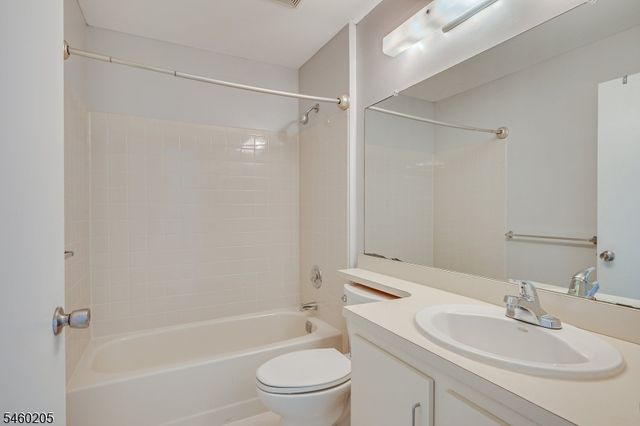 133 Rachel Ct, Franklin Twp., NJ 08823