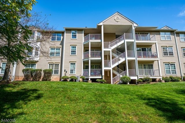 133 Rachel Ct, Franklin Twp., NJ 08823