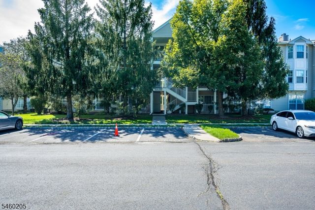 133 Rachel Ct, Franklin Twp., NJ 08823