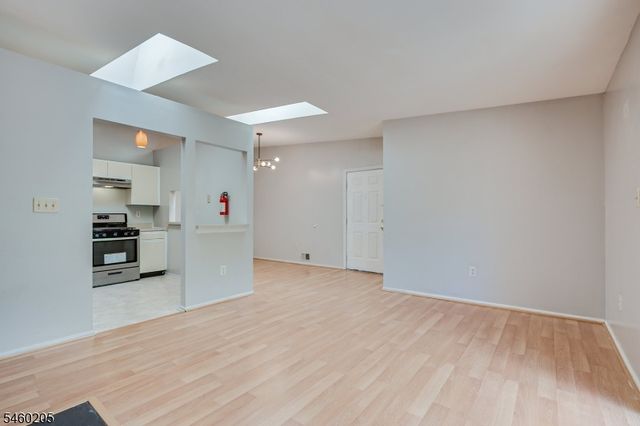 133 Rachel Ct, Franklin Twp., NJ 08823