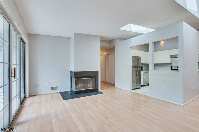133 Rachel Ct, Franklin Twp., NJ 08823