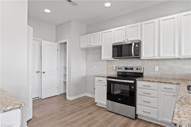 4552 Silo Ridge Court, Clemmons, NC 27012