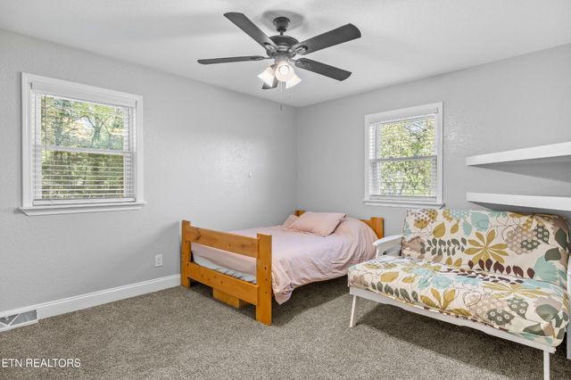 11909 Midhurst Drive, Knoxville, TN 37934