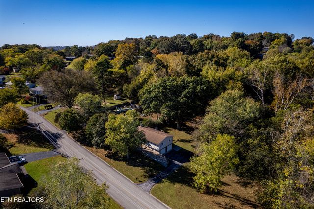 11909 Midhurst Drive, Knoxville, TN 37934