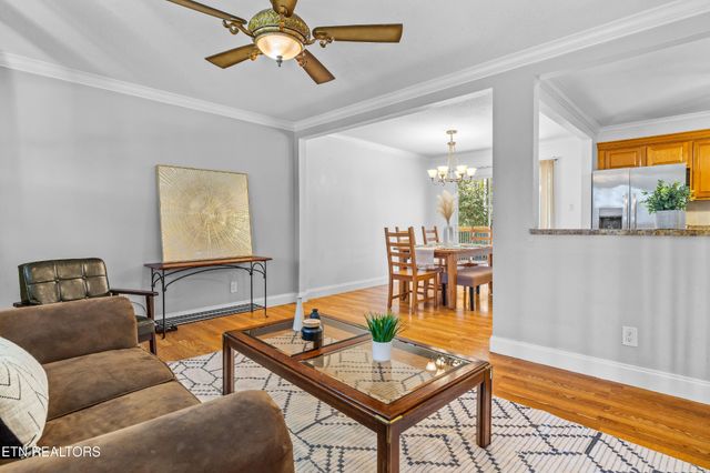 11909 Midhurst Drive, Knoxville, TN 37934