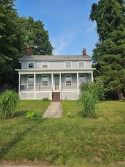 14 rams hill Road, Glenwood Landing, NY 11757