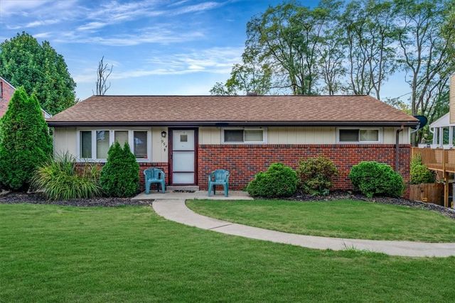 954 Ellen Dr, Baldwin Boro, PA 15227